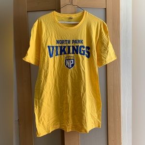 North Park Vikings size M shirt